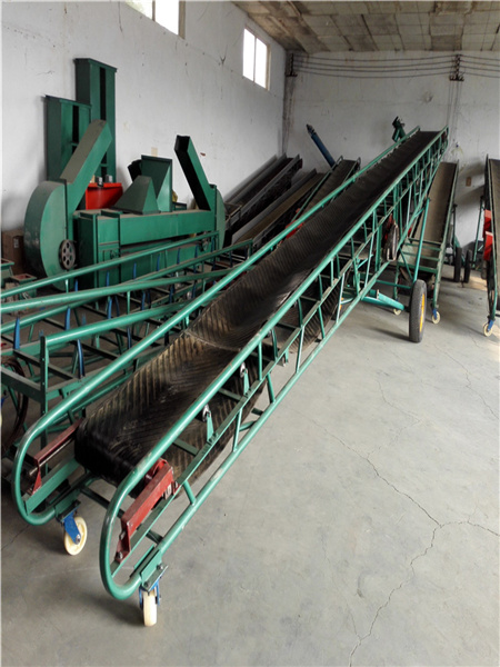 皮帶輸送機(jī)